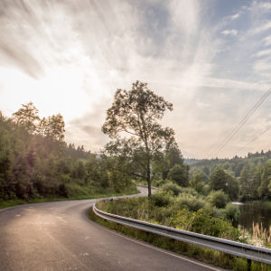Der Weg am Fluß Ohře (Eger) aus Karlovy Vary nach Kyselka und weiter nach Ostrov nad Ohří.